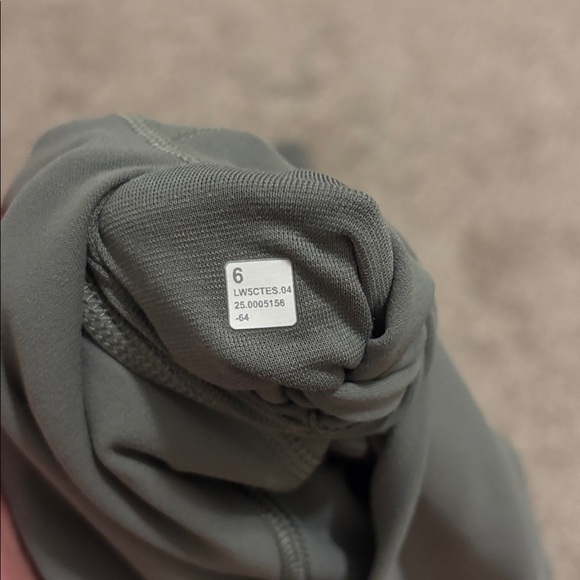 Lululemon align - Picture 3 of 3